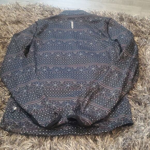 Womens Athletic Pullover Size S - Picture 6 of 6